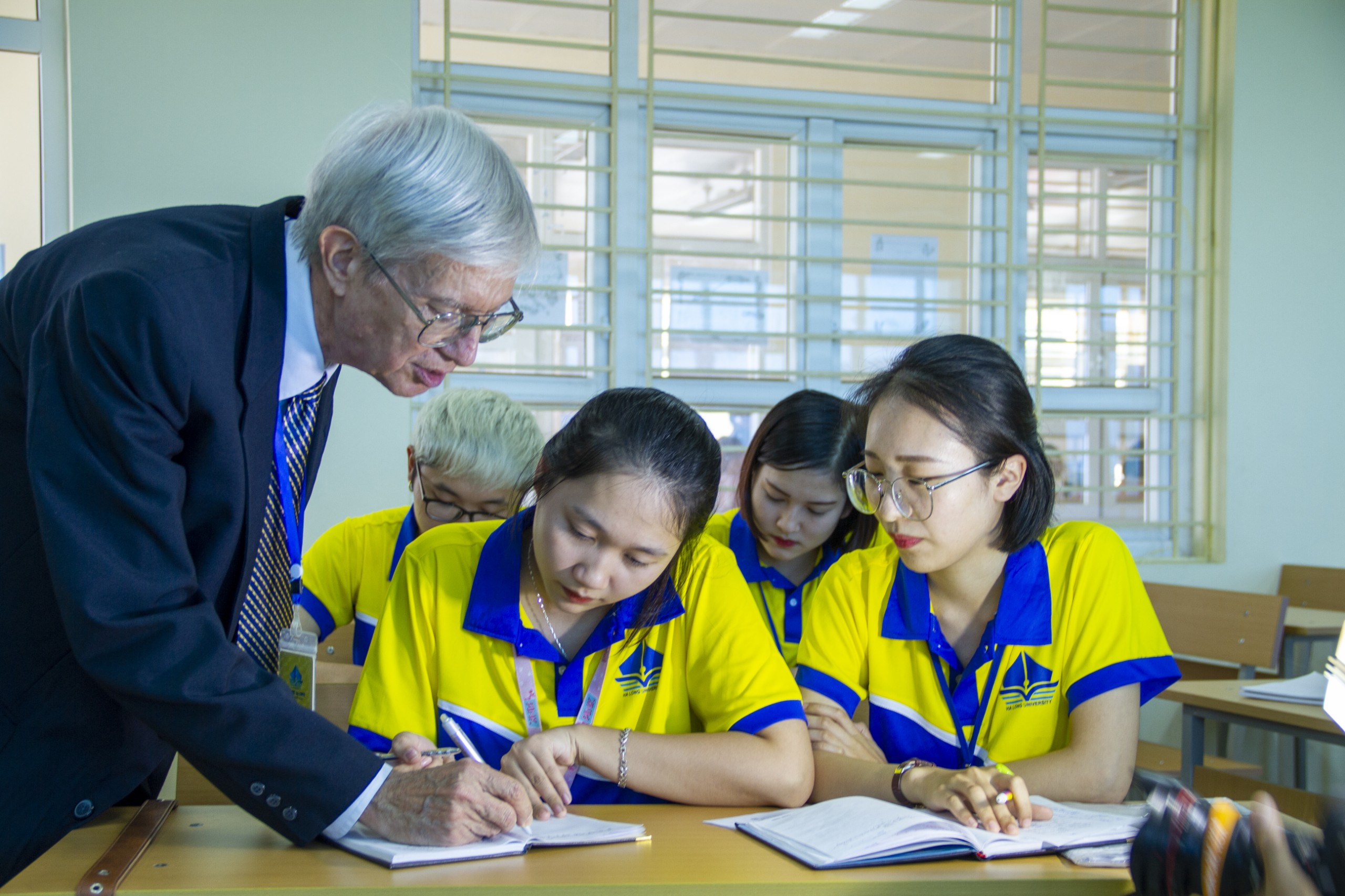 Bước tiến mới của Trường Đại học Hạ Long